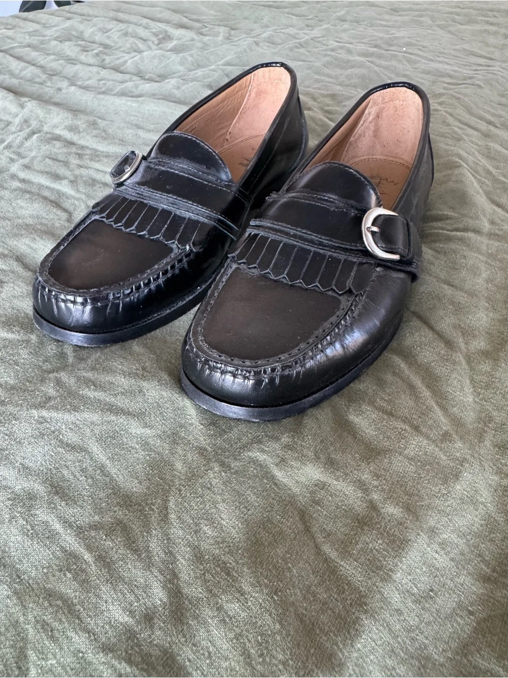 Men’s Black Leather Kiltie Buckle Loafers